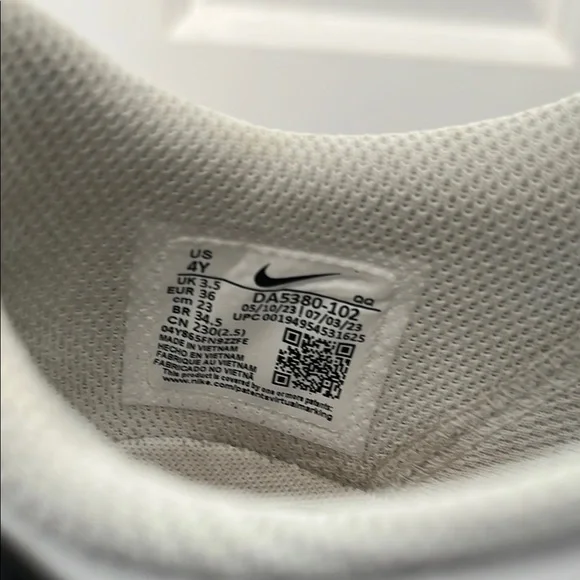 Nike Court Legacy-4Y (Big Kids) - Picture 4 of 10